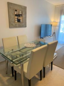 "SANXENXO HOLIDAYS" ATICO CON GARAJE, BARBACOA y PISCINA A 5 MIN DEL CENTRO