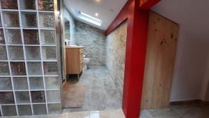 B&B / Chambres d'hotes Bed & Breakfast L'Etape Basque : Chambre Lit Queen-Size avec Balcon