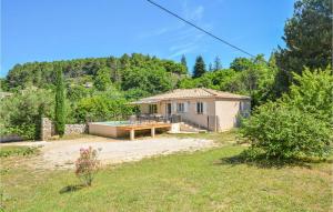 Maisons de vacances Amazing home in Bordezac with 3 Bedrooms, WiFi and Outdoor swimming pool : photos des chambres