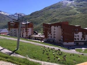 Magnifique 2 pièces rénové, 4 pers, plein sud, proche pistes - FR-1-178-361