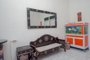 RedDoorz Syariah near Exit Toll Ngemplak Solo