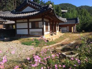 Korean Traditional House - Chungnokdang