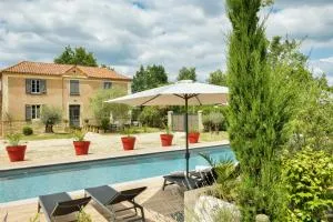 La Bastide 1767 Villa de charme avec piscine 15x5, climatisation, 4 chambres, cuisine extérieur - 热尔省巴斯洛讷