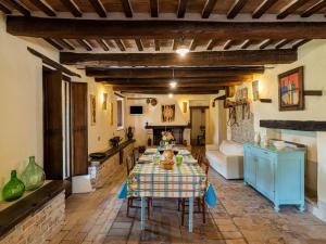 Scenic Stay in Le Marche