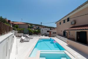 Villa Lavandula with heated swimming pool