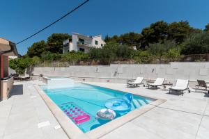 Villa Lavandula with heated swimming pool 