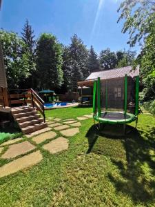 Вила Край реката