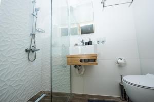 Calista Liston Corfu 2