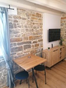 GG art apartments II