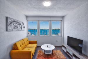 Apartment Neira with sea view