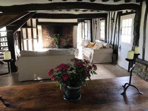 La Gloriette gîte situé Dans La propriété Dun magnifique manoir