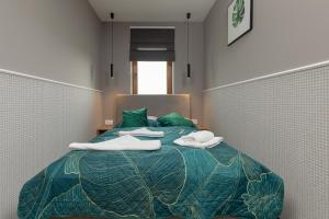 Baltic Apartment Marynarska by Renters