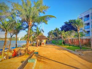 Nas areias de Ponta Negra - Araça-309