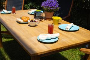 Relaxing family house with garden in Avra, Rafina