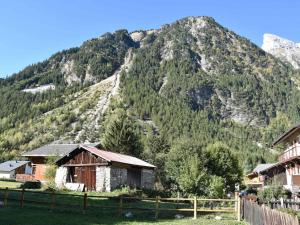 Chalets Chalet Pralognan-la-Vanoise, 5 pieces, 10 personnes - FR-1-464-168 : photos des chambres