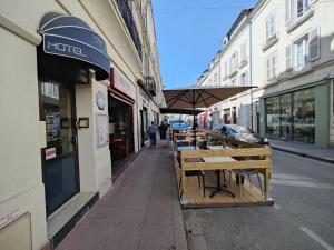 Hotels Hotel Des Lices - Angers : photos des chambres