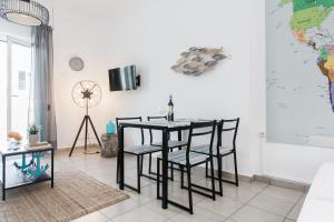 Aegean style, city center studio next to Acropolis