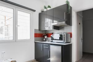 Aegean style, city center studio next to Acropolis