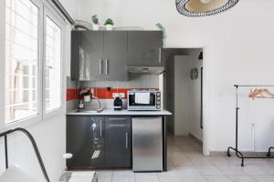 Aegean style, city center studio next to Acropolis