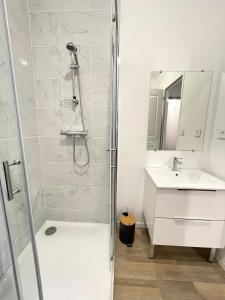 LE LOTUS BLEU - WIFI - NETFLIX