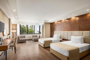 Mobility Accessible Room, Roll-In Shower room in Serra Samsun Otel