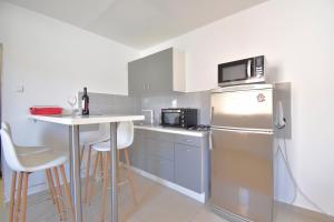 City Centre Apartment with terrace 2