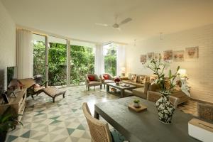 El Sereno 2 BHK Stylish Apartments In Vagator with Garden and Pool- 10 minutes drive to Vagator Beach