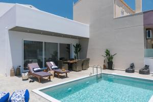 Villa Iceberg 2 with Pool