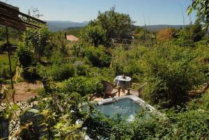 Cabane et potager sud Cévennes, jacuzzi en option