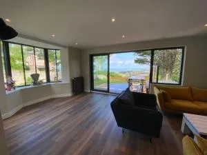 L Alouette by Icone Collection - 卡德维勒