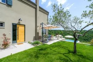 Volare e Cantare Villa with heated pool - Krkavče