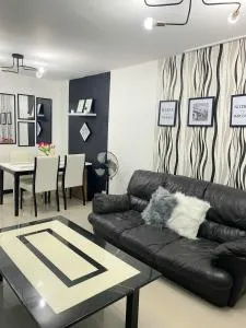 Balcony & 2BR TownHouse - near Clark Airport & Aqua Planet - TRP2 - Fort Stotsenburg