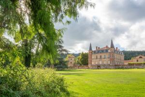 Hotels Domaine et Chateau de Valinches : photos des chambres