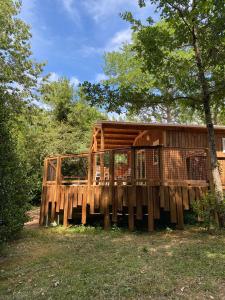 Chalets Camping le Soleil : photos des chambres