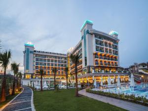 Luna Blanca Resort & Spa