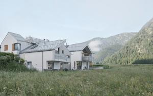 obrázek - Urban Mountain Chalet with Lake View