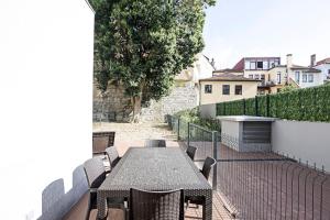 Paraíso -1B w AC & Patio by LovelyStay