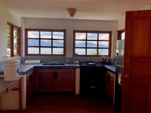 Rustic Charm and Breathtaking Views Casita