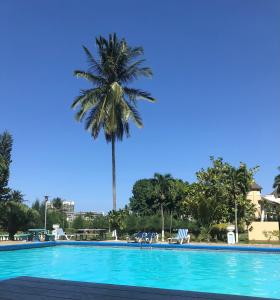 Ambleside & Turtle beach towers