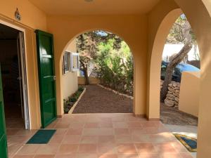 Casa Carmencita, immersa nel verde a pochi passi da mare