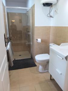 Dom nad jeziorem Suszewskim, Świętne.