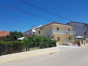 Ruža Apartmani Zadar 