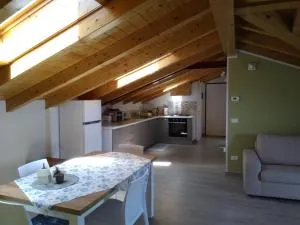 Dreaming Feriolo - mansarded apartment by Danilo Apartments - Feriolo