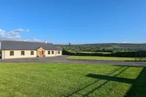 Bin Mountain Self Catering - Castlederg
