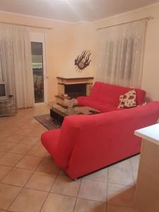 Flexible 2 floor(1st and 2nd floor) house with private parking