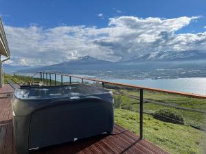 Akureyri - cabin with an amazing view
