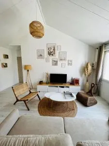 Parenthèse insulaire - LʼÉpine