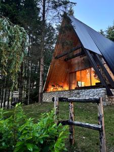 Forest House Stella  A frame cabin