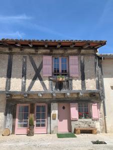 Maisons de vacances Gite Oranis, maison de charme au coeur du Quercy blanc! : photos des chambres