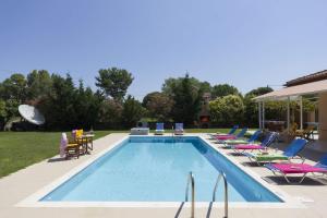 Villa Stafili by Villa Plus